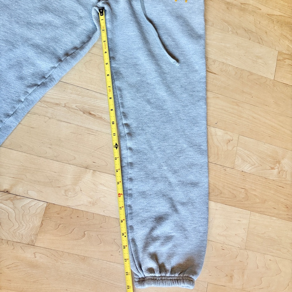 PINK Victoria's Secret Size XS Light Gray, Rainbow & White Capri Sweatpants - Picture 5 of 6